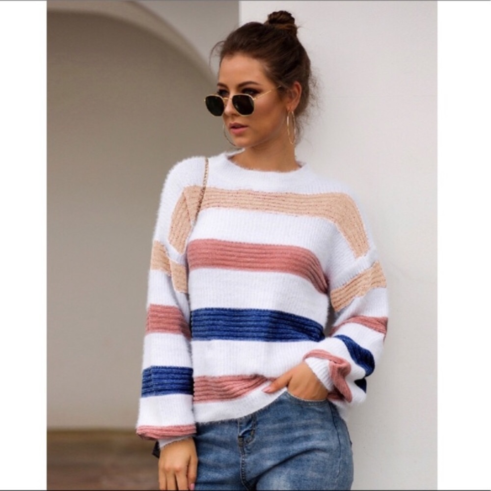 🌸LAST ONE🌸Super cute striped puff sleeve sweater - Picture 2 of 4
